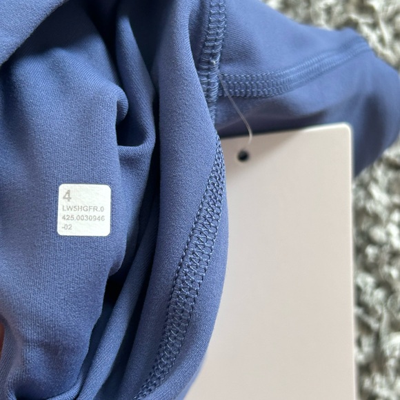 NWT - Lululemon Align Joggers - Size 4 - Picture 4 of 4